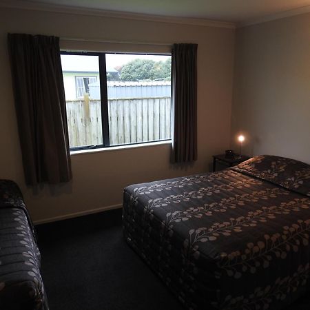 Tudor Lodge Motel Гавера Екстер'єр фото