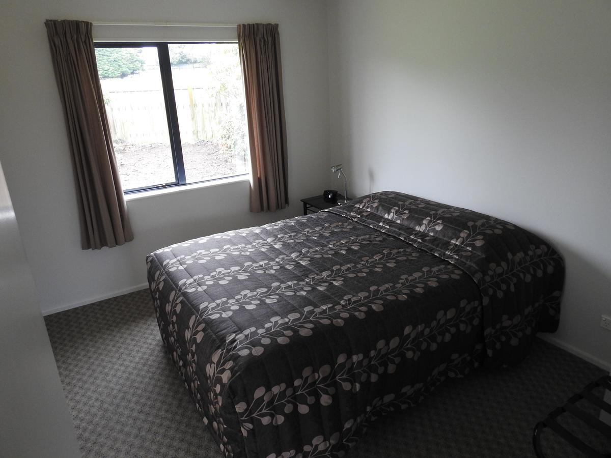 Tudor Lodge Motel Гавера Екстер'єр фото